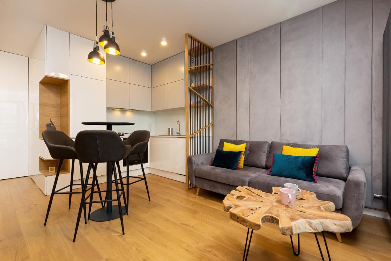 Apartment City Center Grzybowska By Renters Prestige Warschau Exterior foto